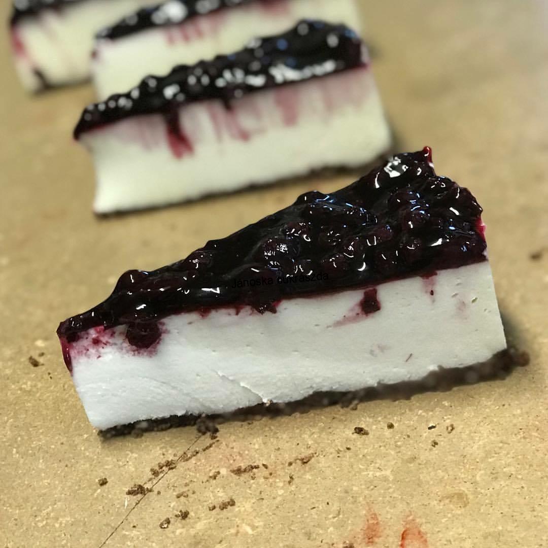 Áfonyás sajttorta 5 szelet